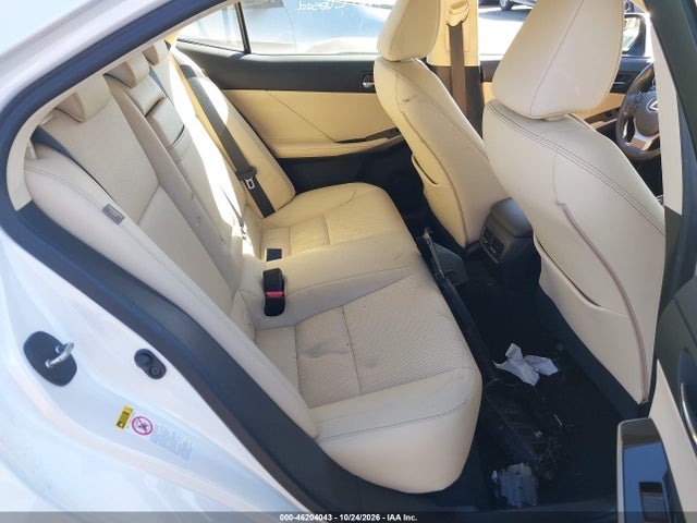 Lexus IS 200T 2016 JTHBA1D29G5021951 Image 8