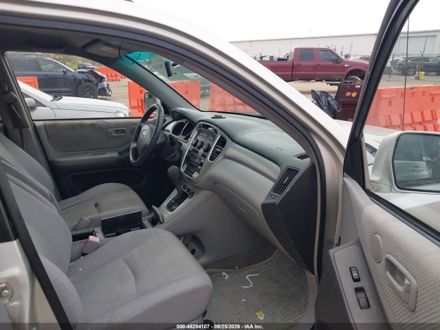 46204107 :رقم المزاد ، JTEEP21A050107234 vin ، 2005 Toyota Highlander V6 مزاد بيع