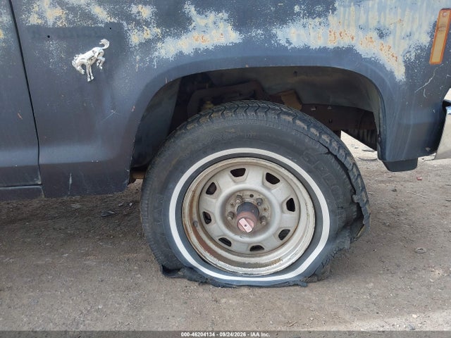 1985 Ford Bronco Ii მანქანა იყიდება აუქციონზე, vin: 1FMBU14S8FUC57323, აუქციონის ნომერი: 46204134