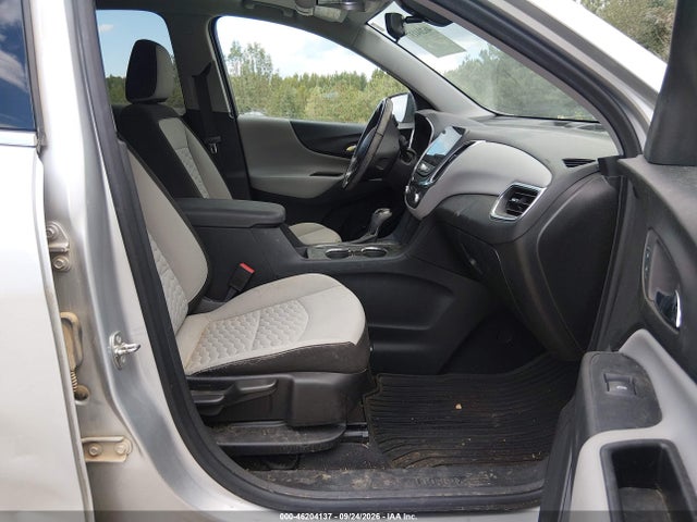 3GNAXKEV5KS568652 Chevrolet EQUINOX LT