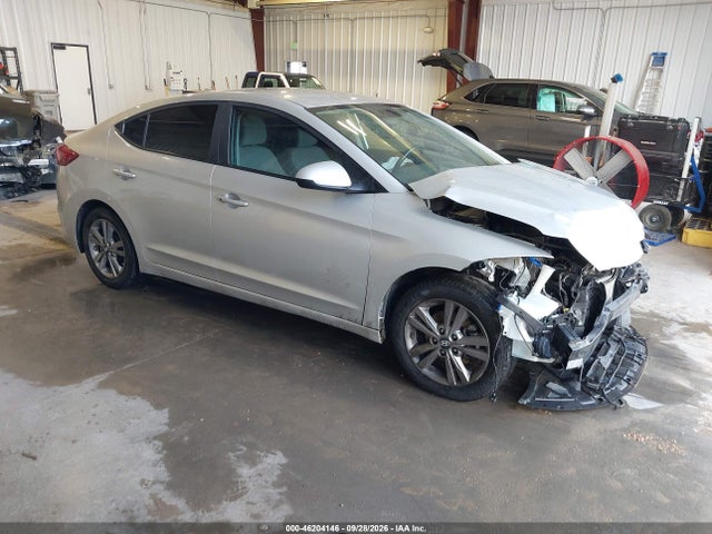Hyundai ELANTRA SE 2017 5NPD84LF1HH010472 zdjęcie główne