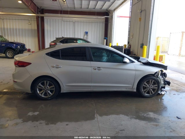 Hyundai ELANTRA SE 2017 5NPD84LF1HH010472 Image 13