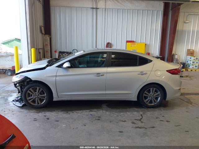 Hyundai ELANTRA SE 2017 5NPD84LF1HH010472 Image 14
