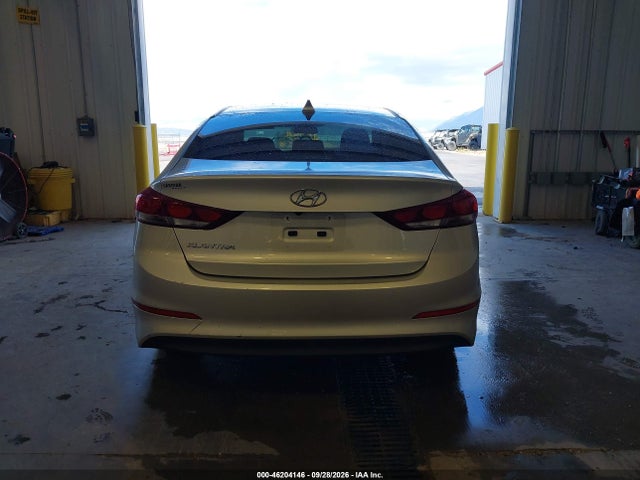 Hyundai ELANTRA SE 2017 5NPD84LF1HH010472 Image 16