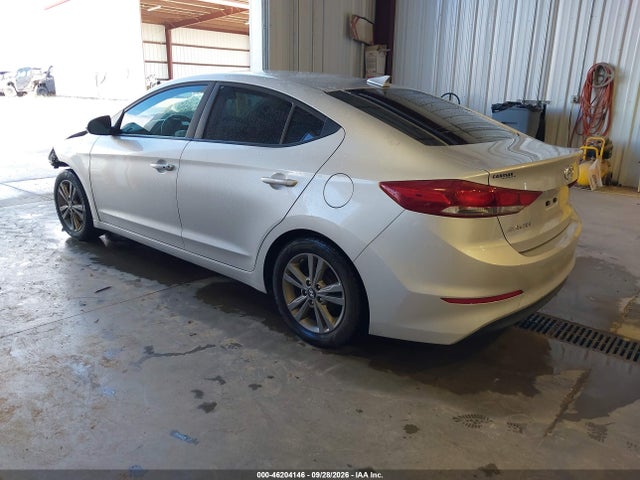 Hyundai ELANTRA SE 2017 5NPD84LF1HH010472 Image 3
