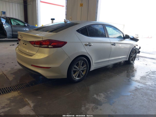 Hyundai ELANTRA SE 2017 5NPD84LF1HH010472 Image 4