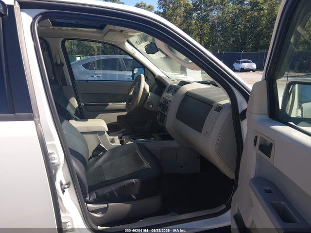46204164 :رقم المزاد ، 1FMCU9DG1CKA81138 vin ، 2012 Ford Escape Xlt مزاد بيع