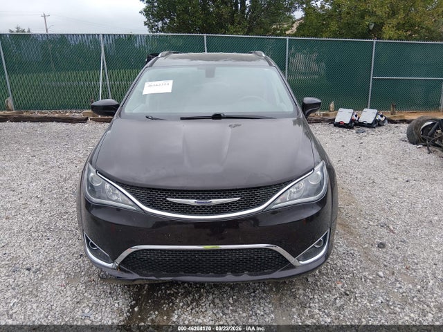 46204170 :رقم المزاد ، 2C4RC1BGXJR309528 vin ، 2018 Chrysler Pacifica Touring L مزاد بيع