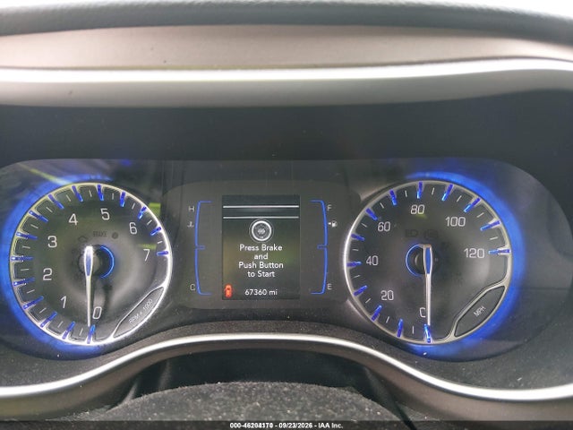 46204170 :رقم المزاد ، 2C4RC1BGXJR309528 vin ، 2018 Chrysler Pacifica Touring L مزاد بيع