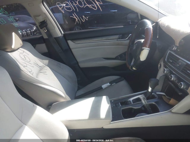 2018 Honda Accord Lx მანქანა იყიდება აუქციონზე, vin: 1HGCV1F15JA103674, აუქციონის ნომერი: 46204189