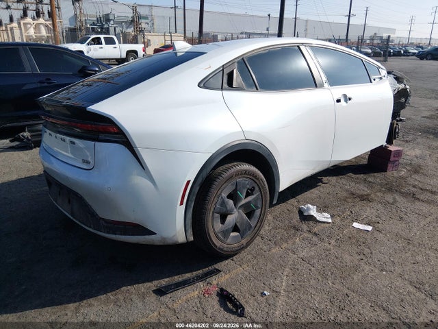 Продажа на аукционе авто 2023 Toyota Prius Le, vin: JTDACAAU5P3013855, номер лота: 46204202