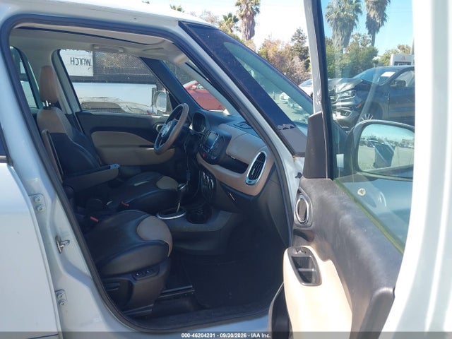 46204201 :رقم المزاد ، ZFBCFACH0EZ007698 vin ، 2014 Fiat 500l Lounge مزاد بيع