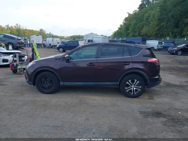 Auction sale of the 2018 Toyota Rav4 Le, vin: 2T3BFREVXJW714067, lot number: 46204274