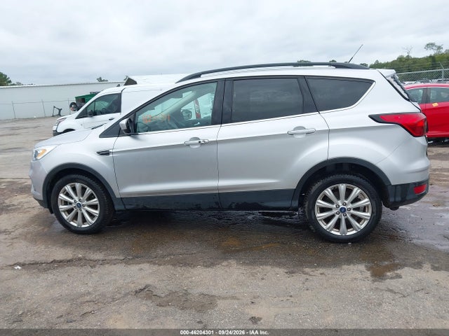 46204301 :رقم المزاد ، 1FMCU9HD1KUC51842 vin ، 2019 Ford Escape Sel مزاد بيع