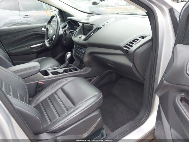 46204301 :رقم المزاد ، 1FMCU9HD1KUC51842 vin ، 2019 Ford Escape Sel مزاد بيع
