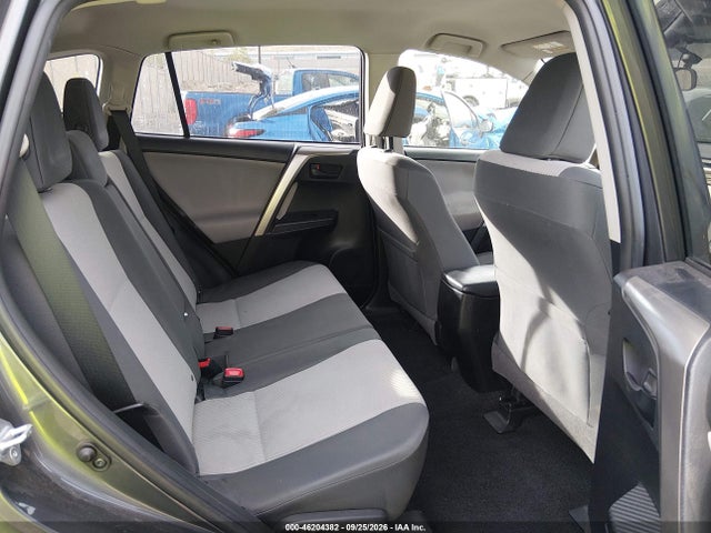 46204382 :رقم المزاد ، JTMBFREV8EJ005318 vin ، 2014 Toyota Rav4 Le مزاد بيع