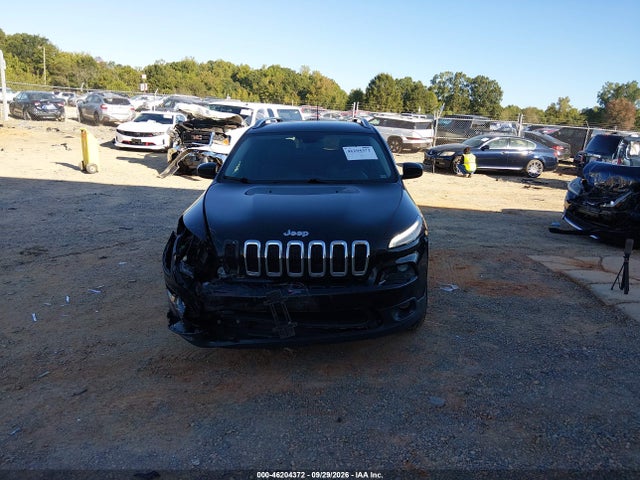 2018 Jeep Cherokee Latitude Plus 4x4 მანქანა იყიდება აუქციონზე, vin: 1C4PJMLX3JD586523, აუქციონის ნომერი: 46204372