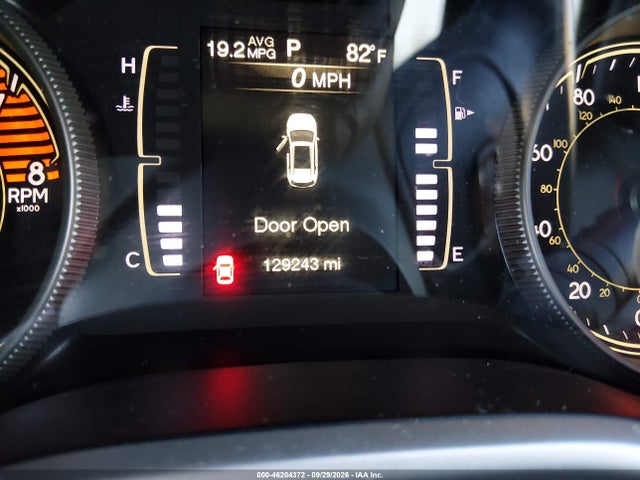 2018 Jeep Cherokee Latitude Plus 4x4 მანქანა იყიდება აუქციონზე, vin: 1C4PJMLX3JD586523, აუქციონის ნომერი: 46204372