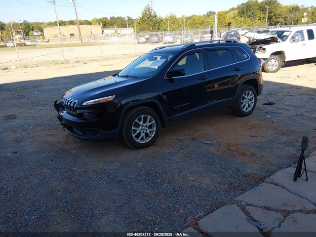 2018 Jeep Cherokee Latitude Plus 4x4 მანქანა იყიდება აუქციონზე, vin: 1C4PJMLX3JD586523, აუქციონის ნომერი: 46204372