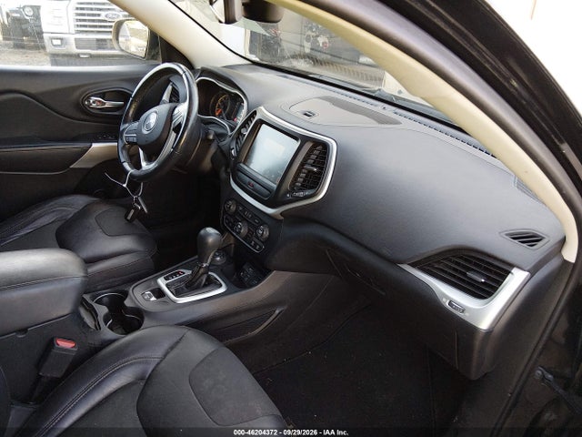 2018 Jeep Cherokee Latitude Plus 4x4 მანქანა იყიდება აუქციონზე, vin: 1C4PJMLX3JD586523, აუქციონის ნომერი: 46204372