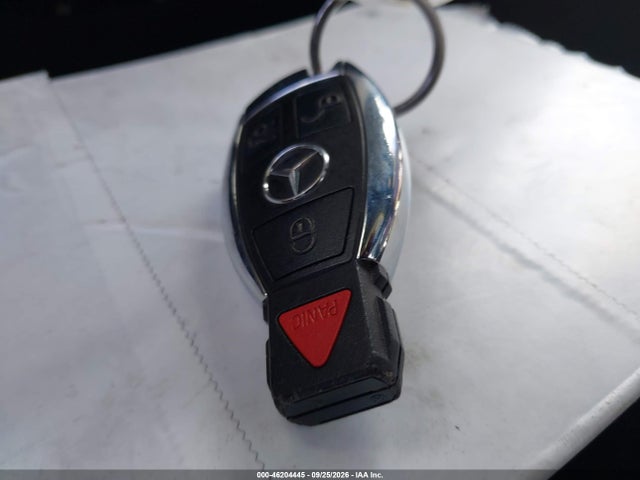 2015 Mercedes-benz C 300 4matic მანქანა იყიდება აუქციონზე, vin: 55SWF4KB8FU065718, აუქციონის ნომერი: 46204445