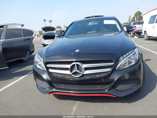 2015 Mercedes-benz C 300 4matic მანქანა იყიდება აუქციონზე, vin: 55SWF4KB8FU065718, აუქციონის ნომერი: 46204445