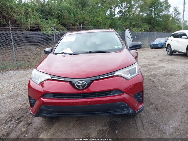 Продажа на аукционе авто 2018 Toyota Rav4 Le, vin: 2T3BFREV2JW760993, номер лота: 46204452