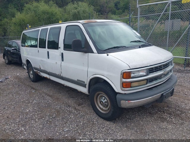 46204461 :رقم المزاد ، 1GAHG39R121171718 vin ، 2002 Chevrolet Express مزاد بيع
