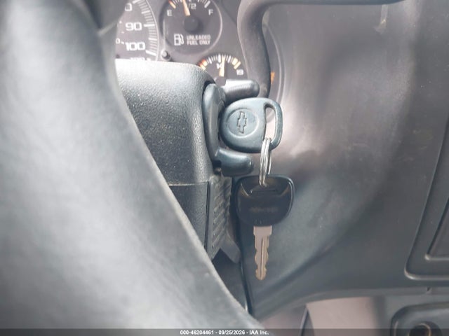 46204461 :رقم المزاد ، 1GAHG39R121171718 vin ، 2002 Chevrolet Express مزاد بيع