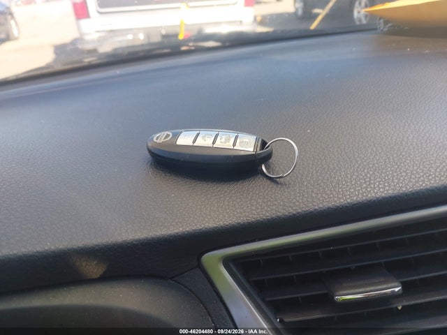 46204480 :رقم المزاد ، 3N1AB7AP2HY237628 vin ، 2017 Nissan Sentra Sr مزاد بيع
