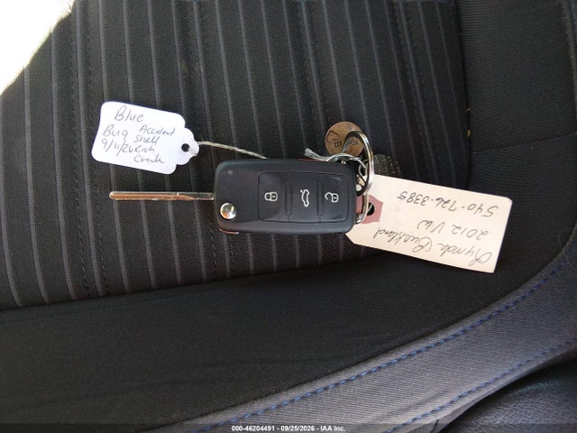 2012 Volkswagen Beetle 2.0t Turbo მანქანა იყიდება აუქციონზე, vin: 3VWVA7ATXCM615447, აუქციონის ნომერი: 46204491