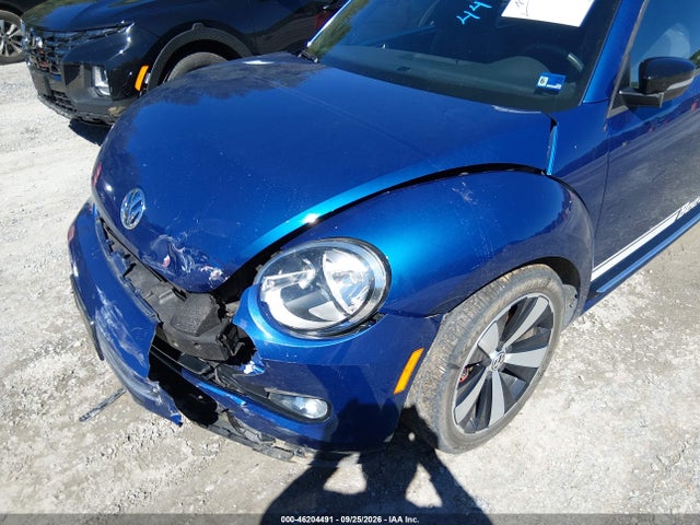 2012 Volkswagen Beetle 2.0t Turbo მანქანა იყიდება აუქციონზე, vin: 3VWVA7ATXCM615447, აუქციონის ნომერი: 46204491
