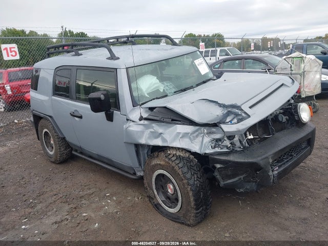 2013 Toyota Fj Cruiser მანქანა იყიდება აუქციონზე, vin: JTEBU4BFXDK158650, აუქციონის ნომერი: 46204527