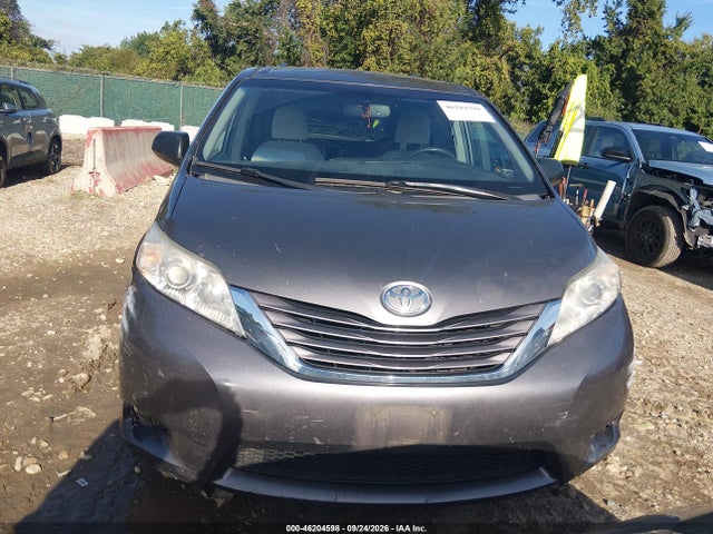Продажа на аукционе авто 2016 Toyota Sienna Le, vin: 5TDKK3DC3GS744529, номер лота: 46204598