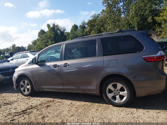 Продажа на аукционе авто 2016 Toyota Sienna Le, vin: 5TDKK3DC3GS744529, номер лота: 46204598