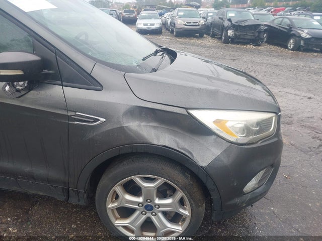 Ford Escape Titanium 2017 1FMCU9J99HUC30770 Image 6