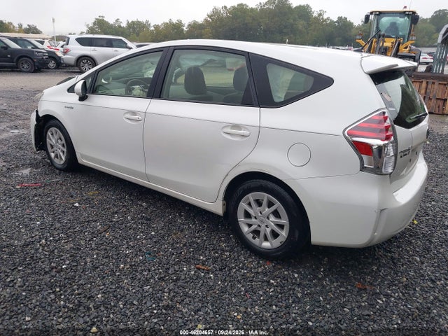 46204657 :رقم المزاد ، JTDZN3EU1FJ018063 vin ، 2015 Toyota Prius V Two مزاد بيع