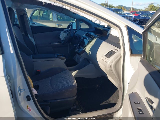 46204657 :رقم المزاد ، JTDZN3EU1FJ018063 vin ، 2015 Toyota Prius V Two مزاد بيع