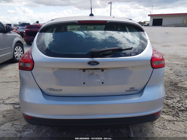 Ford FOCUS SE 2015 1FADP3K25FL271291 Image 16