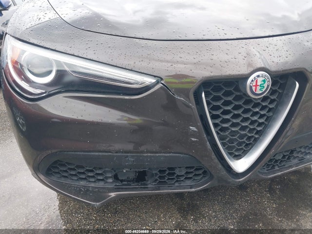 2018 Alfa Romeo Stelvio Ti Awd მანქანა იყიდება აუქციონზე, vin: ZASFAKBN3J7B80358, აუქციონის ნომერი: 46204669