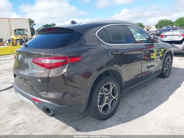 2018 Alfa Romeo Stelvio Ti Awd მანქანა იყიდება აუქციონზე, vin: ZASFAKBN3J7B80358, აუქციონის ნომერი: 46204669