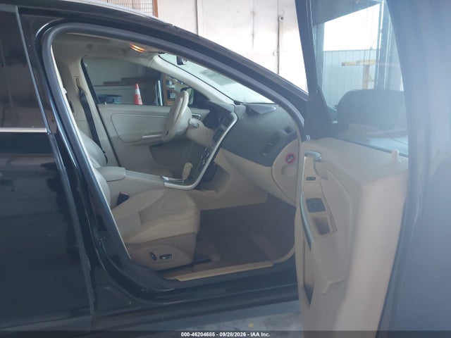 Продаж на аукціоні авто 2010 Volvo Xc60 3.0t/3.0t R-design, vin: YV4992DZ7A2109012, номер лоту: 46204685
