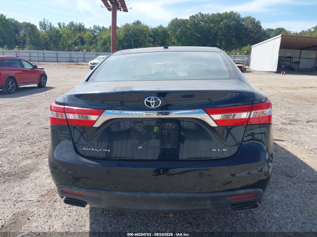 46204703 :رقم المزاد ، 4T1BK1EB3FU137336 vin ، 2015 Toyota Avalon Xle Premium مزاد بيع
