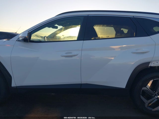 46204706 :رقم المزاد ، 5NMJECAE0NH009371 vin ، 2022 Hyundai Tucson Limited مزاد بيع