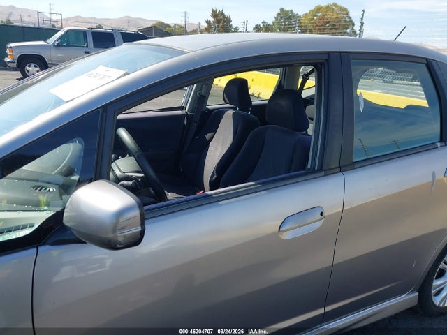 2010 Honda Fit Sport მანქანა იყიდება აუქციონზე, vin: JHMGE8H41AS016329, აუქციონის ნომერი: 46204707