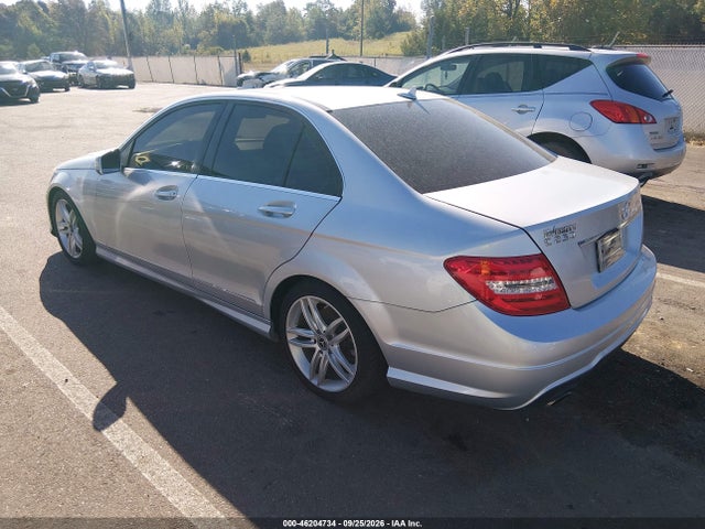 Продажа на аукционе авто 2013 Mercedes-benz C-class C 250 Sport, vin: WDDGF4HB6DR258623, номер лота: 46204734