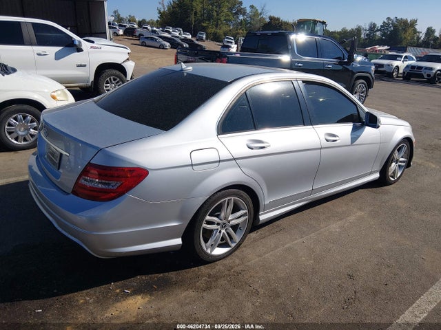 Продажа на аукционе авто 2013 Mercedes-benz C-class C 250 Sport, vin: WDDGF4HB6DR258623, номер лота: 46204734