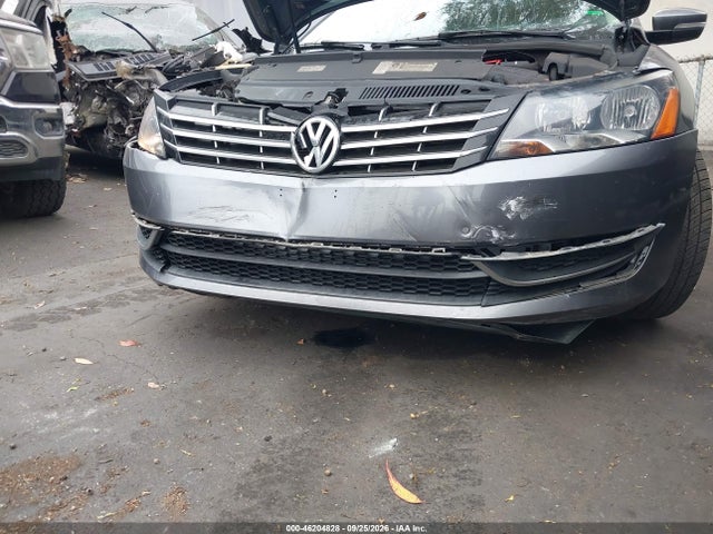 1VWAT7A32FC042266 Volkswagen Passat 1.8t Wolfsburg Edition