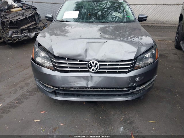1VWAT7A32FC042266 Volkswagen Passat 1.8t Wolfsburg Edition