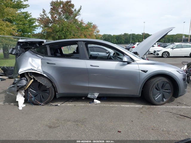 7SAYGDEEXTF340193 Tesla Model Y